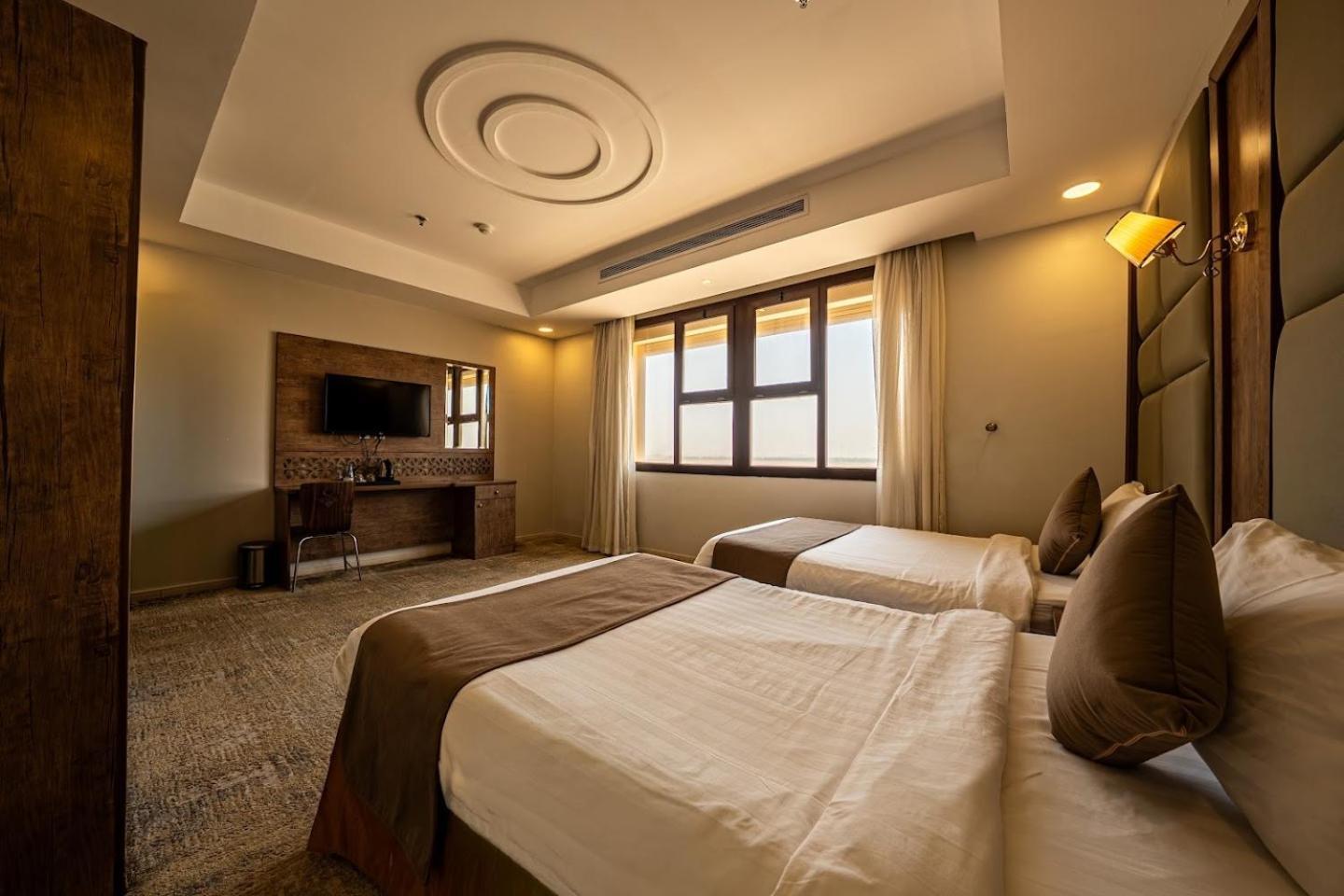 Suite City View
